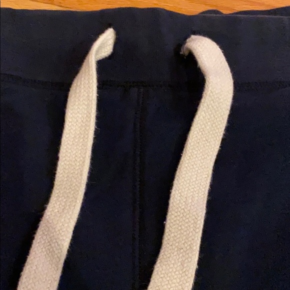 Aeropostale comfy men’s shorts - Picture 2 of 4